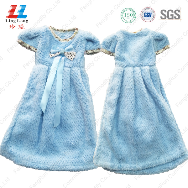 蓝色裙子干手巾.jpg