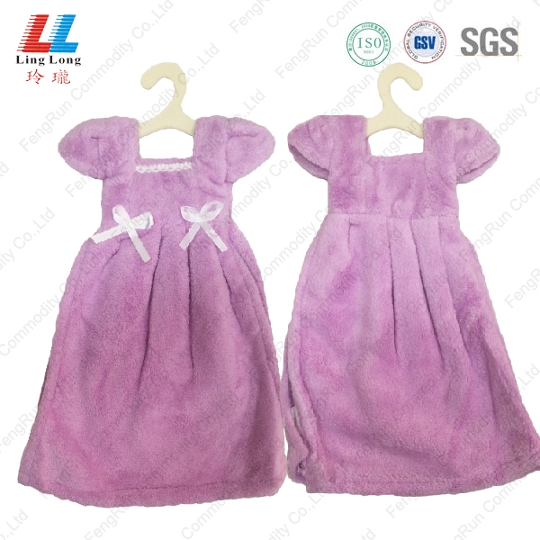 紫色裙子干手巾